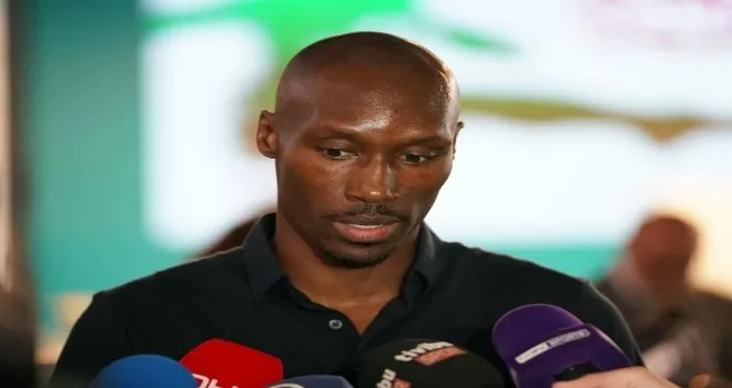 Atiba Hutchinson: “Takım arkadaşlarımı özledim“
