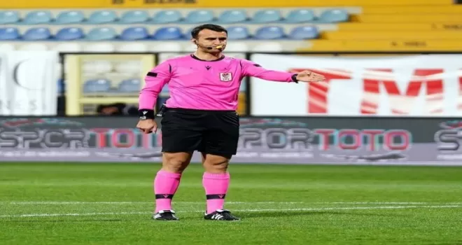 Atilla Karaoğlan, VAR odasından çıkamıyor
