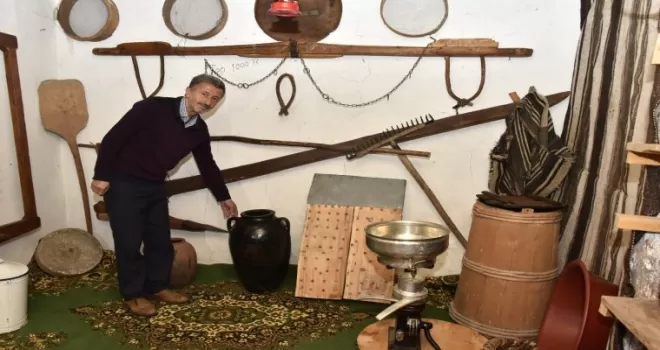 Atmaya kıyamadığı eski eşyalarla köy evini müzeye çevirdi
