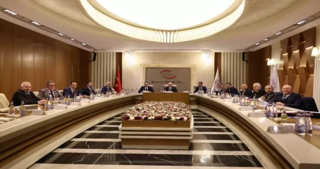 ATO’dan Esenboğa yöneticilerine "yeni dış hat uçuşları" talebi
