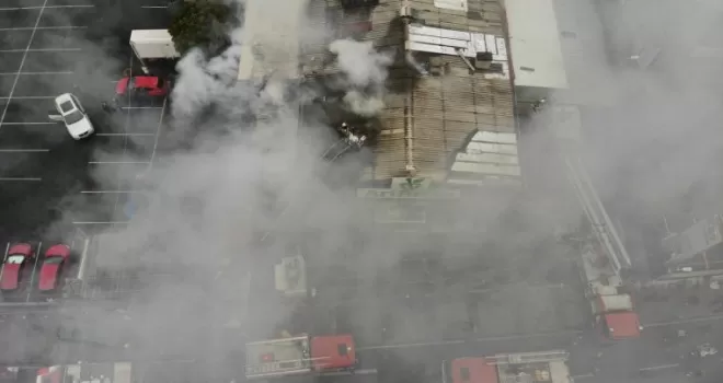 Avcılar’da 2 katlı işyerinde korkutan yangın
