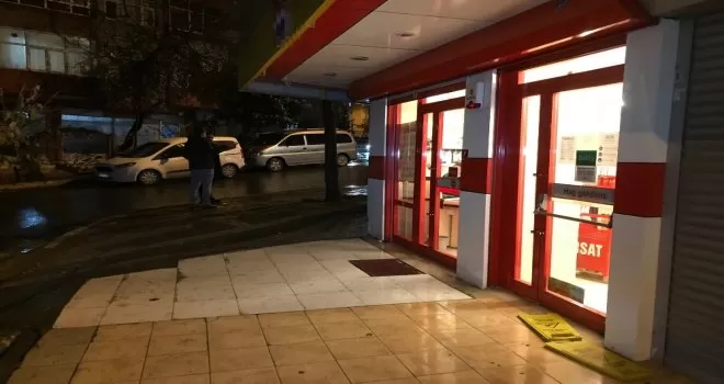 Avcılar’da bir marketten silahlı soygun
