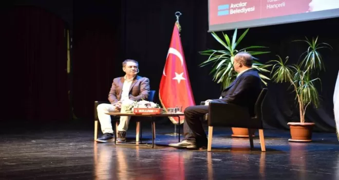 Avcılar’da “Cumhuriyeti Anlamak“ adlı söyleşi gerçekleştirildi
