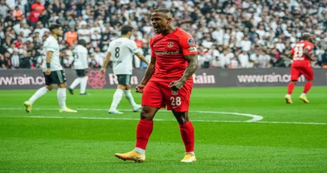 Avrupa’da galibiyet alamayan 3 takımdan biri Ümraniyespor
