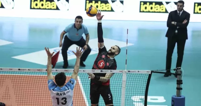 AXA Sigorta Efeler Ligi: Halkbank: 3 - Ziraat Bankkart: 1

