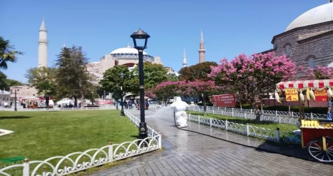 Ayasofya bayram namazına hazırlanıyor
