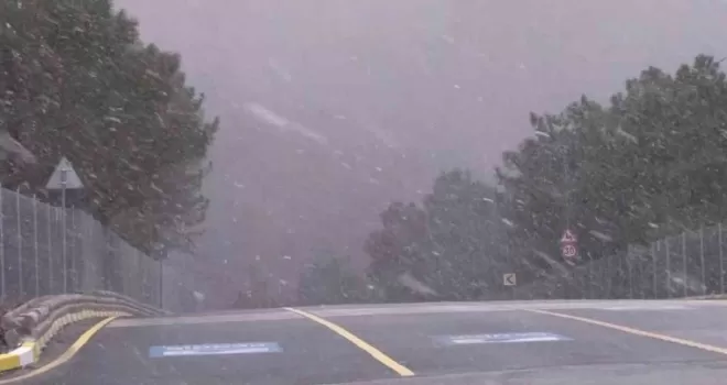 Aydos Ormanına lapa lapa kar yağdı
