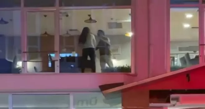 Azarladığı kadına tokat attı: O anlar kamerada
