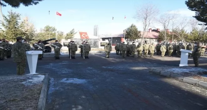 Azerbaycanlı askerler törenle ülkesine uğurlandı
