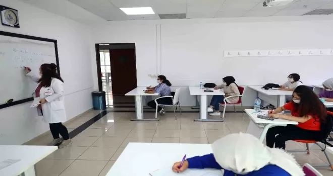 Bağcılar Belediyesi Gençlik Merkezi, 750 genci hayallerine kavuşturdu
