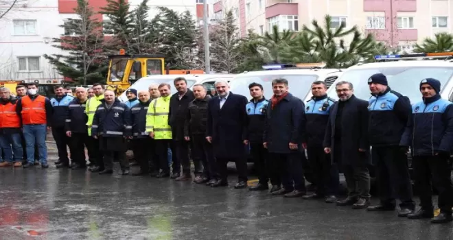 Bağcılar Belediyesi Karla Mücadele Timi sahada
