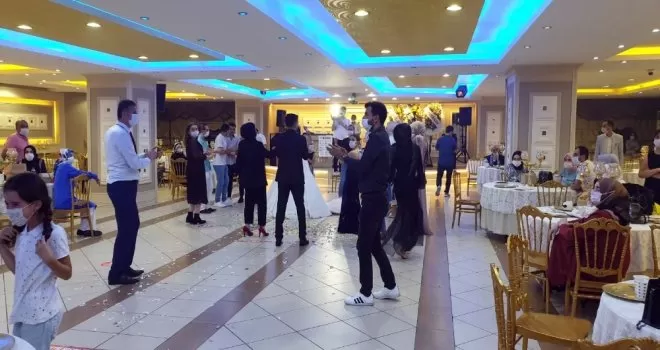 Bağcılar’da düğün ve nikah salonlarına denetim
