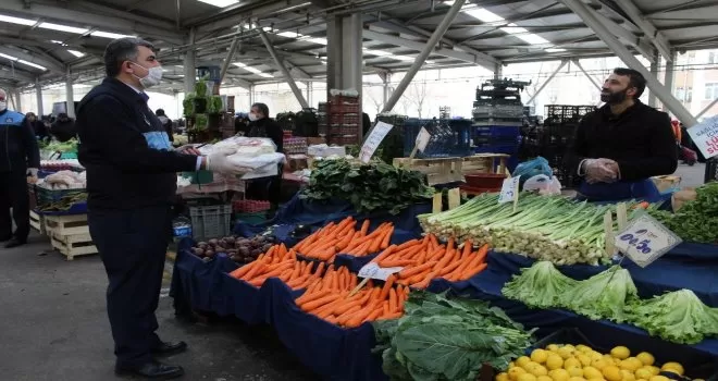 Bağcılar’da pazar tezgâhlarına hijyen denetimi
