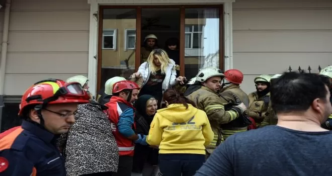 Bahçelievler Belediye Başkanı’ndan çöken binaya ilişkin açıklama
