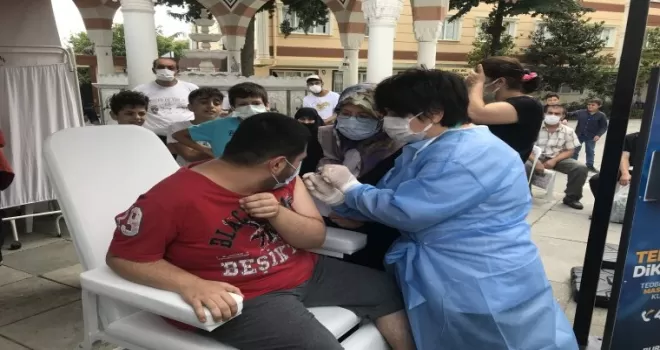 Bahçelievler’de seyyar aşılama sürüyor

