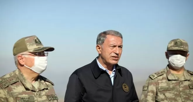Bakan Akar’dan Irak sınır hattında önemli açıklamalar
