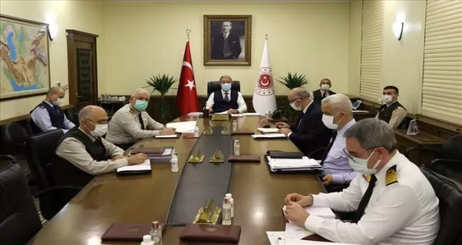 Bakan Akar, telekonferans yöntemiyle toplantı yaptı
