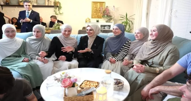 Bakan Göktaş, ’Berlinli Altızlar’a konuk oldu