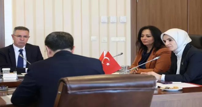Bakan Göktaş’tan yoğun “aile diplomasisi“