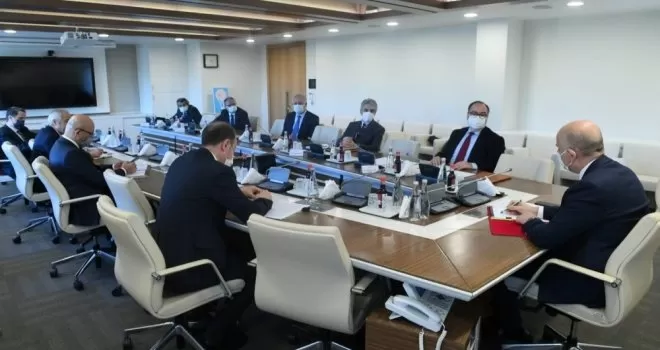 Bakan Karaismailoğlu, TÖSHİD heyeti ile bir araya geldi
