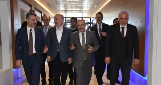 Bakan Karaismailoğlu Trabzon'da