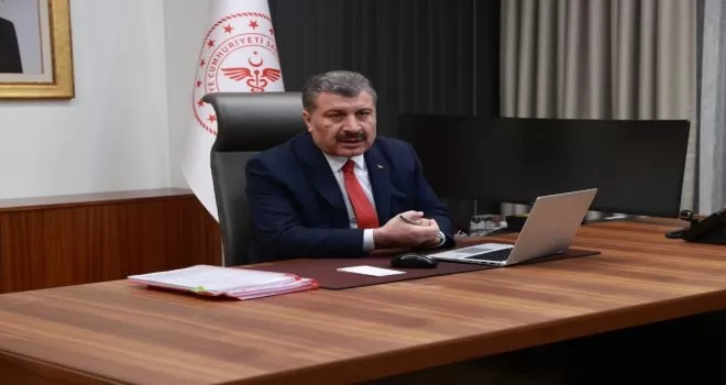 Bakan Koca: “Sizden evde olduğunuzu gösteren fotoğraf ve videoları bekliyoruz“
