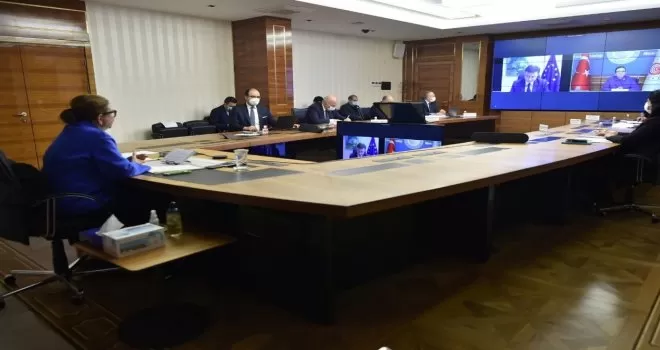 Bakan Pekcan, AB Ticaret Komiseri Dombrovskis ile görüştü
