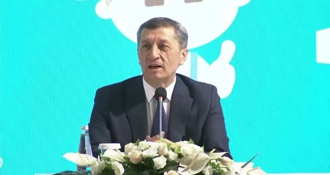 Bakan Selçuk: “21 Eylül’de belirli sınıflarda yüz yüze eğitimi başlatacağız”
