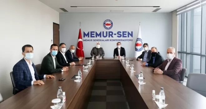 Bakan Selçuk’tan Memur-Sen’e ziyaret

