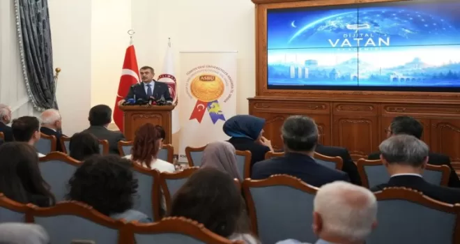 Bakan Tekin’den ’dijital vatan’ dersi