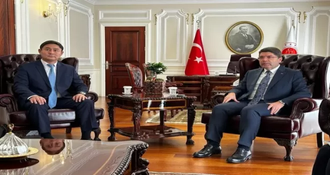 Bakan Tunç mevkidaşlarıyla ikili görüşme gerçekleştirdi
