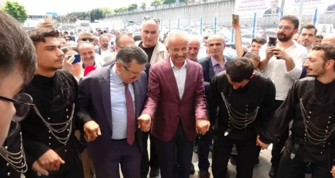 Bakan Uraloğlu’na memleketinde coşkulu karşılama
