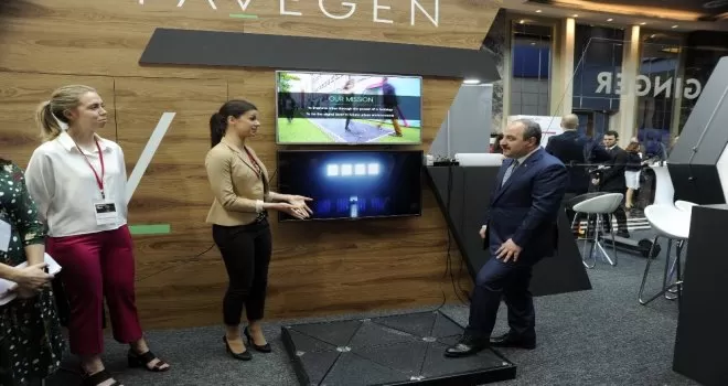 Bakan Varank teknoloji ve inovasyon ürünlerini inceledi