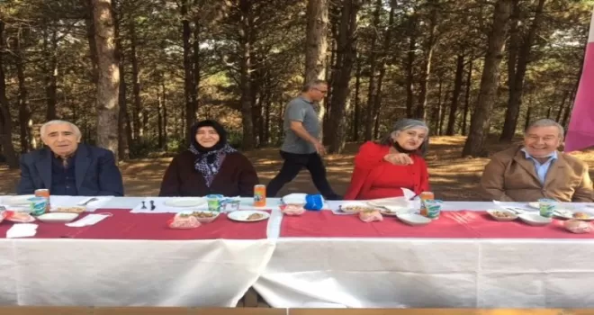 Bakan Yanık: “Büyüklerin tecrübelerini dinlemek fiili bir dua”
