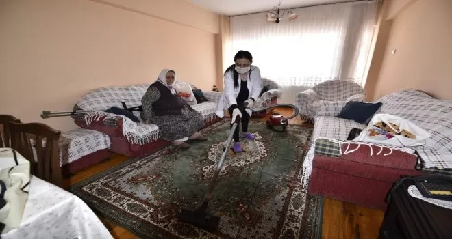 Bakıma muhtaç kişilere evlerinde tekrar hizmet verilmeye başlandı

