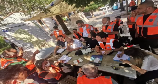 BAKUT yangınzedelerin yaralarını sarıyor
