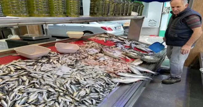 Balık az, fiyatlar pahalı
