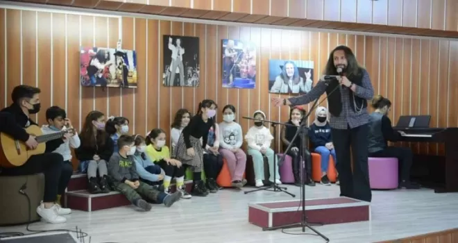 Barış Manço, kendi yaptırdığı okulda anıldı
