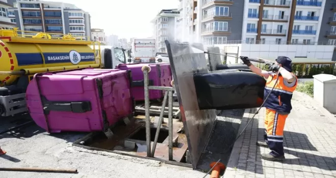 Başakşehir’de Covid-19’a karşı köşe bucak temizlik
