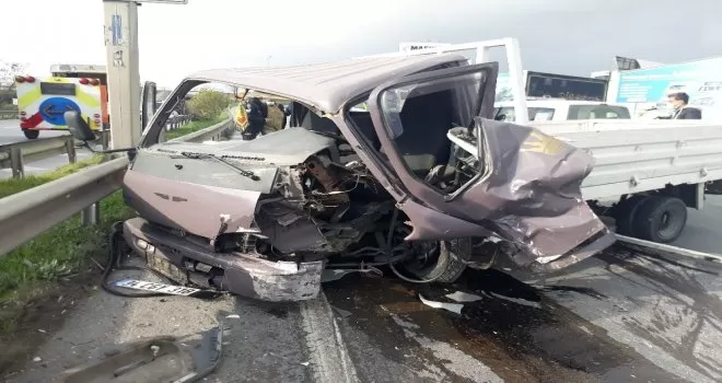 Başakşehir’de polis ile denetimden kaçan şahıslar arasında kovalamaca yaşandı
