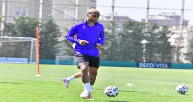 Başakşehir’de Sivasspor mesaisi başladı
