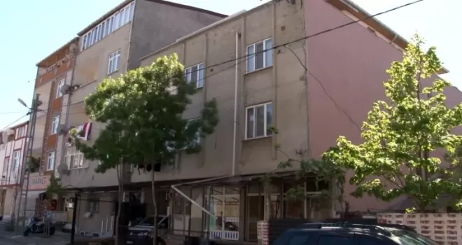 Başakşehir’de "tavuklu keşkeş" ölüm getirdi: 2 ölü
