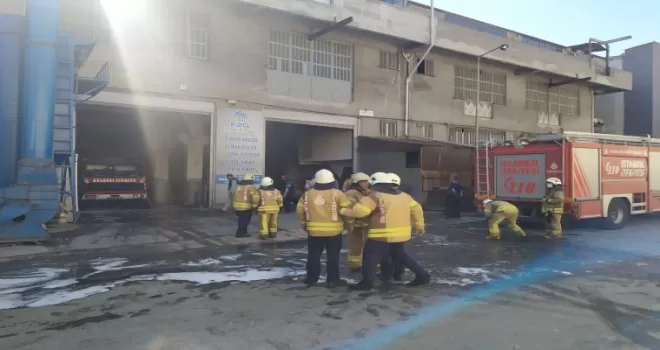 Başakşehir’de zamak imalathanesinde korkutan yangın
