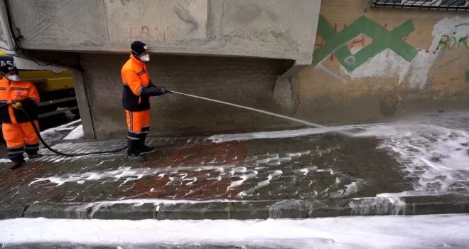Başakşehir’in mahalleleri temizlendi
