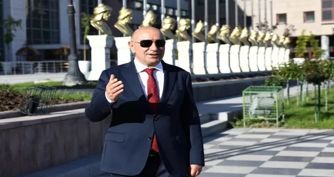 Başkan Altınok: “Pandemisiz bir yıl diliyorum”
