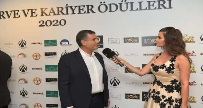 Başkan Bozkurt, yılın belediye başkanı seçildi
