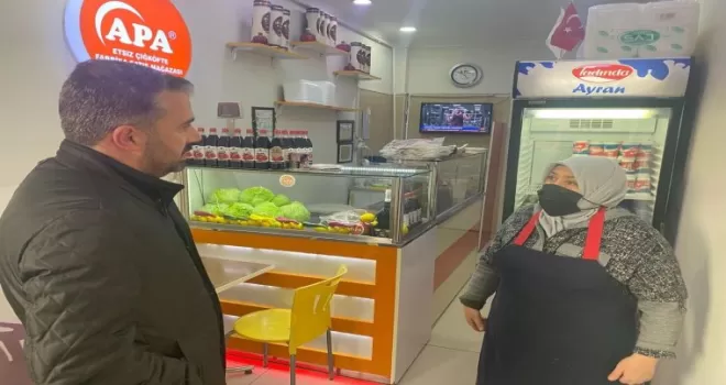 Başkan Çetin vatandaşlarla iç içe
