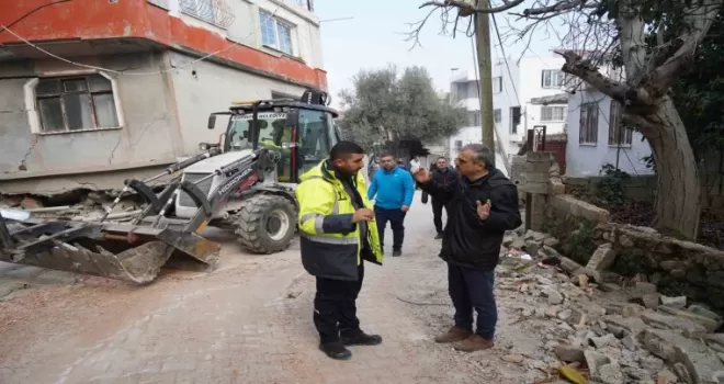 Başkan Çiftçi: “Defne’de hayatı normale döndürmek için çalışıyoruz“
