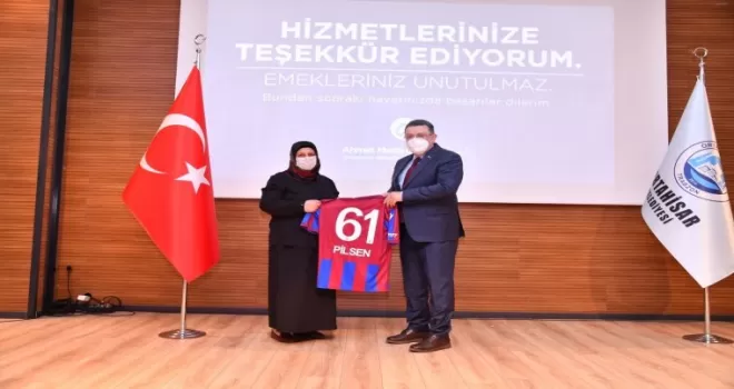 Başkan Genç’ten emekli personele vefa