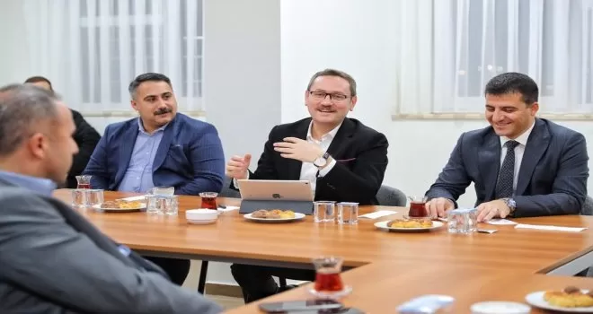 Başkan Kartoğlu, Bahçekentli yöneticilerle buluştu
